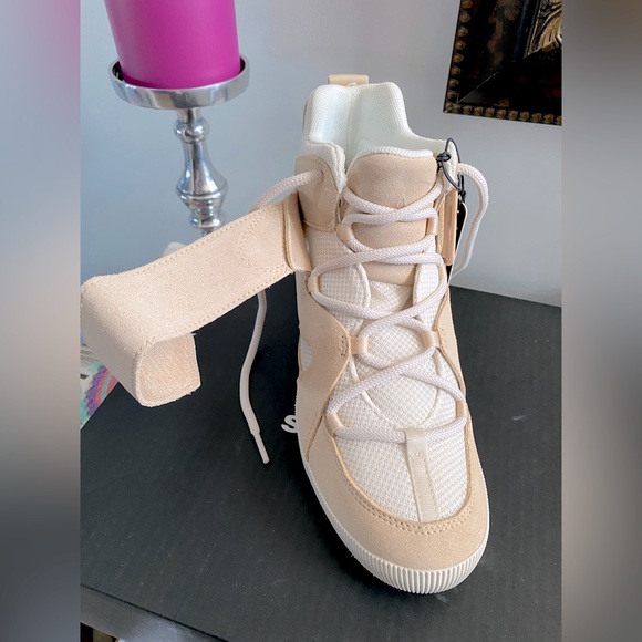 Sorel Women’s Out N About Sport Wedge Bootie ✨ Size 9.5 | neutral cream lace up - Picture 13 of 16